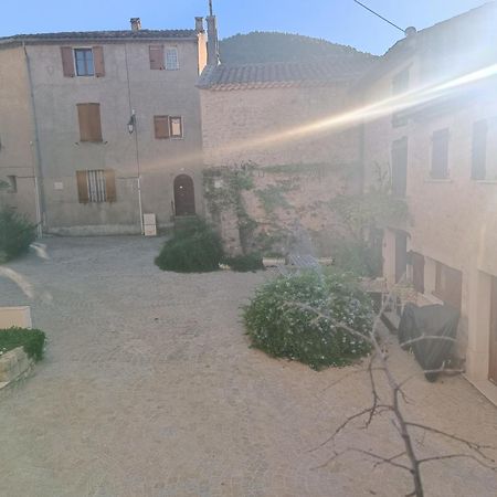 Au Puits De Figa Apartamento Figanières Exterior foto