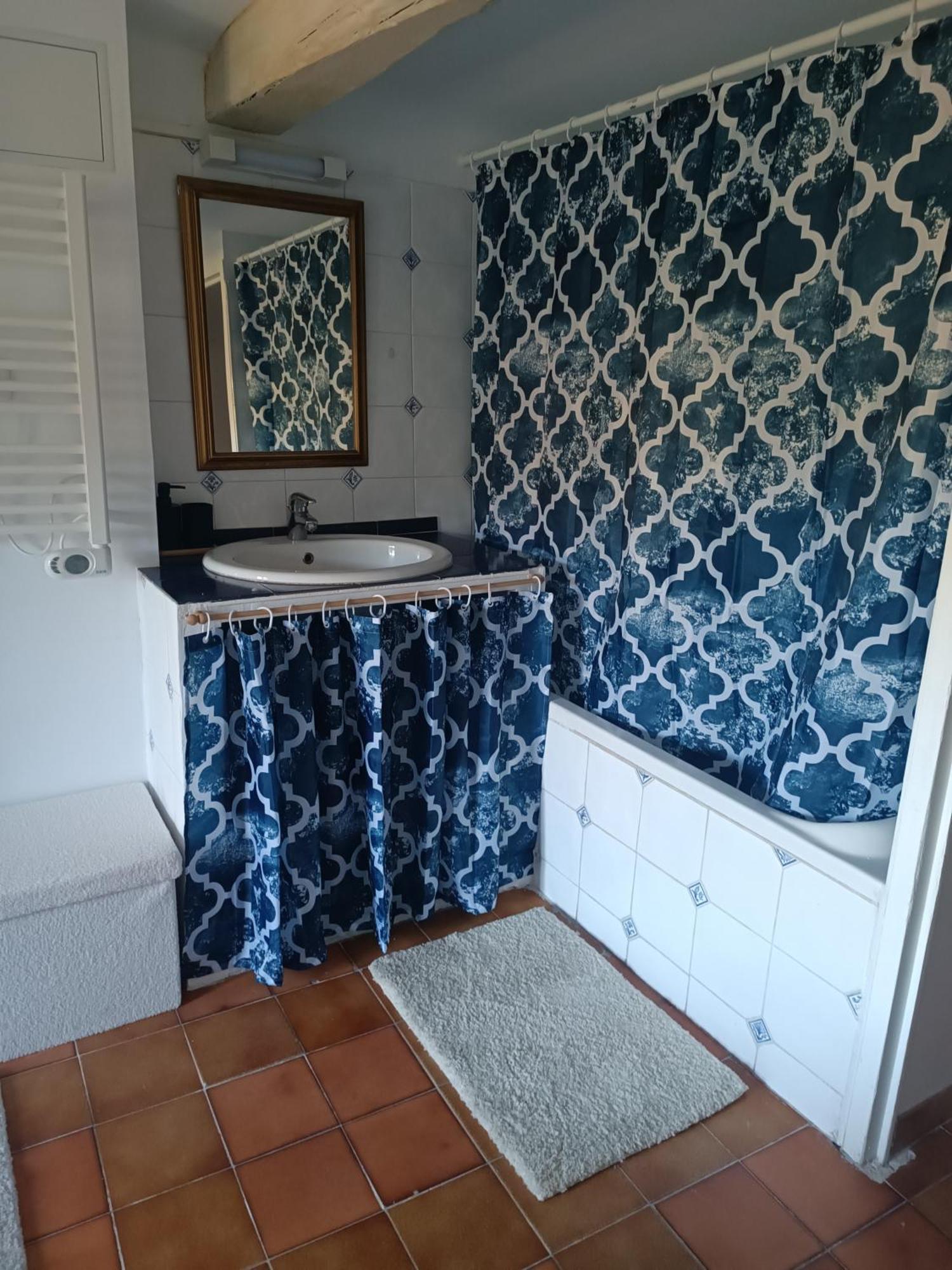 Au Puits De Figa Apartamento Figanières Exterior foto