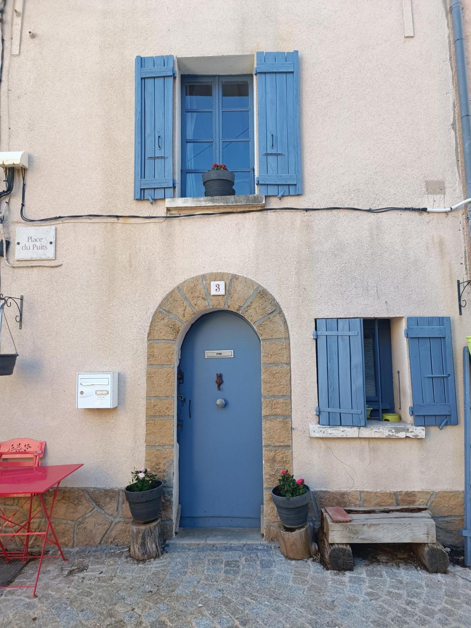 Au Puits De Figa Apartamento Figanières Exterior foto